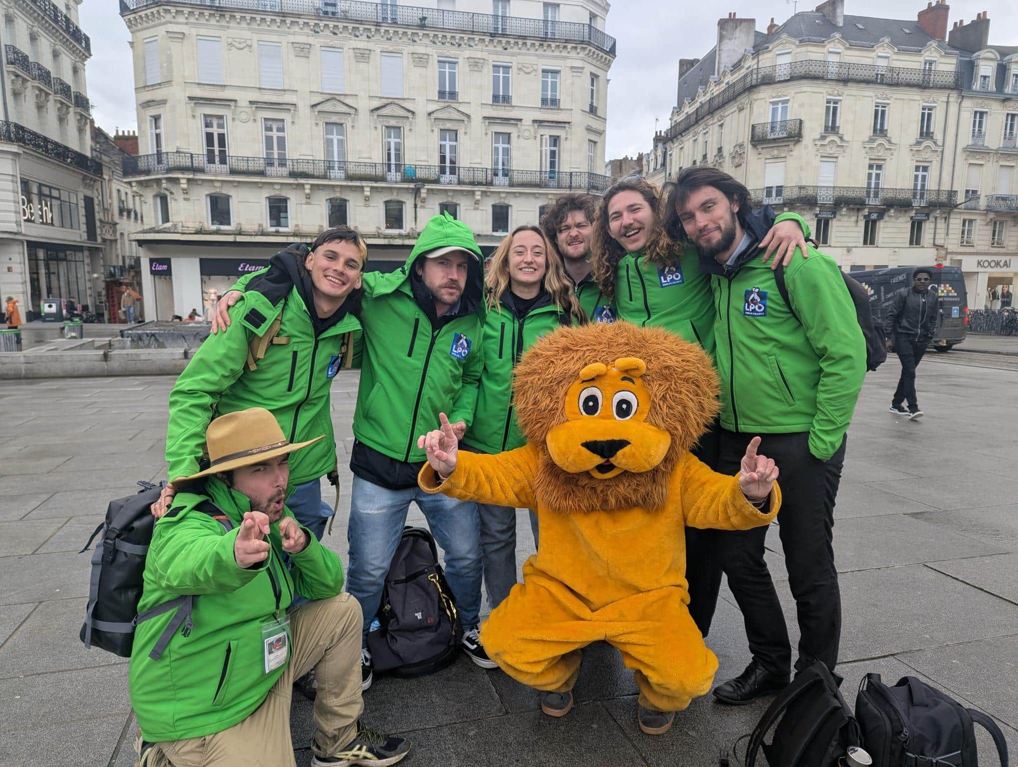 photo de groupe de l'association LPO pour Trico à Angers